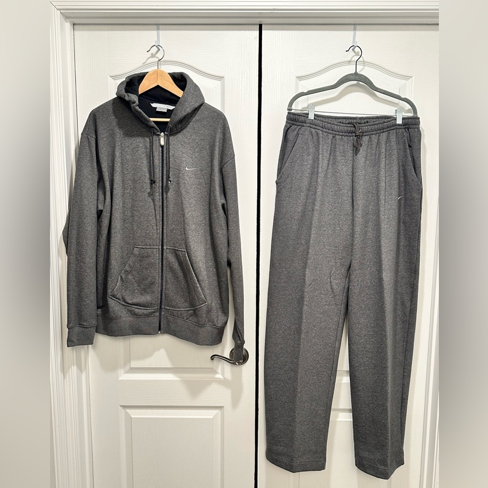 Nike Men’s Gray Fleece Full-Zip Hoodie and Matching Sweatpants, Sz XL Big & Tall